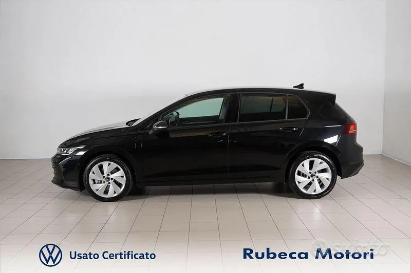 Volkswagen Golf 2025 photo 3