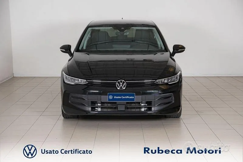 Volkswagen Golf 2025 photo 2