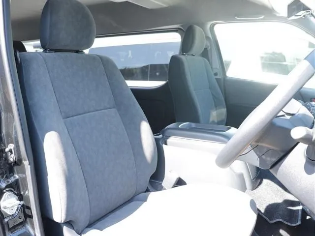Toyota Hiace Wagon 2026 photo 3