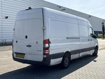 Mercedes-Benz Sprinter 2013 photo 2