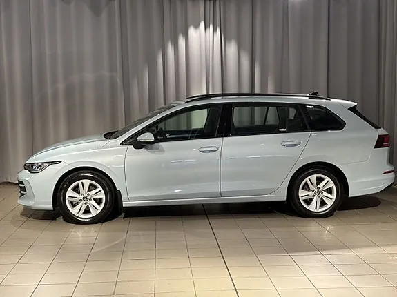 Volkswagen Golf I 2025 photo 2