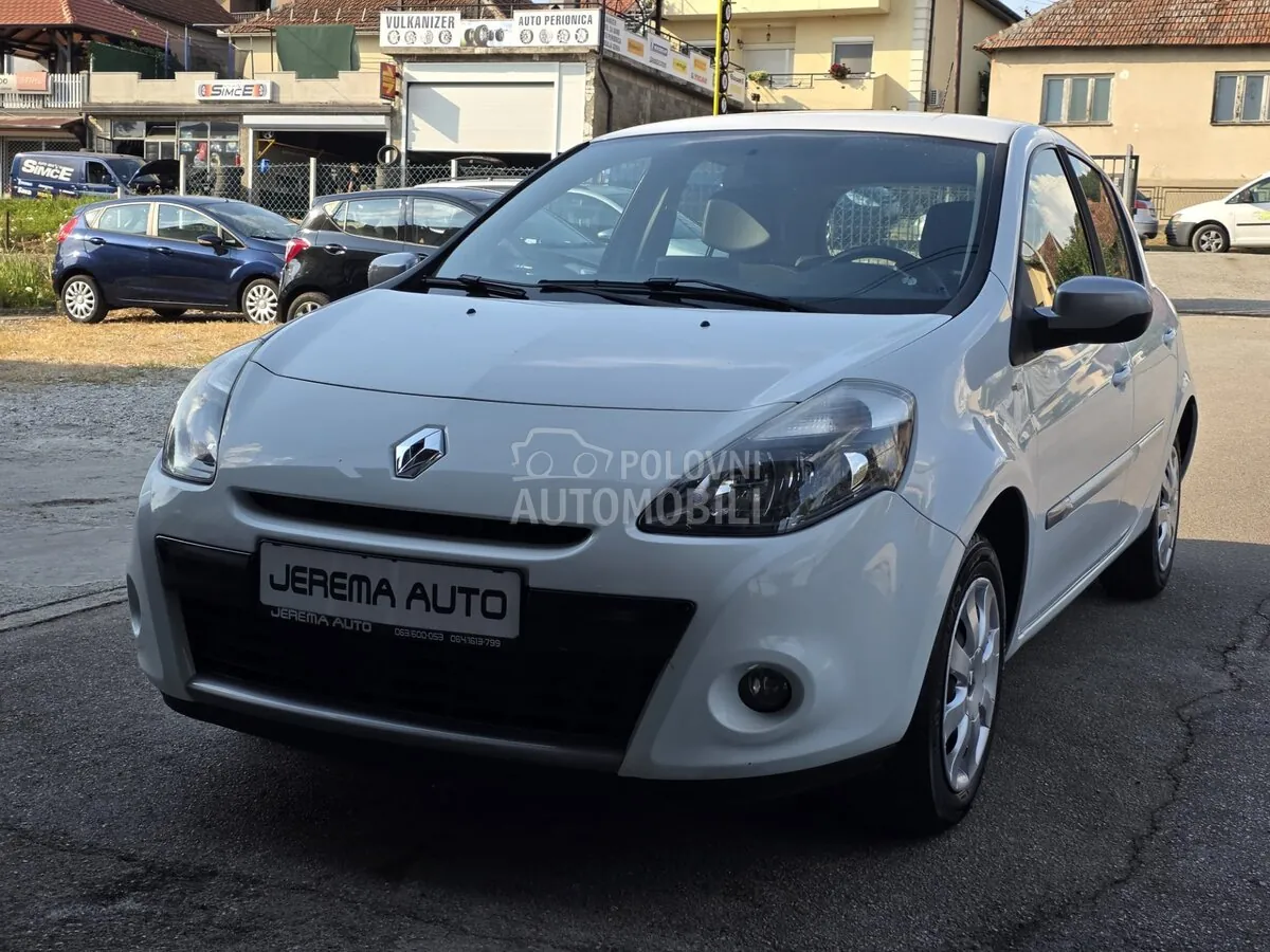 Renault Clio 2011 photo 2