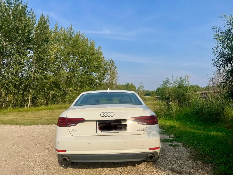 Audi A4 2017 photo 3