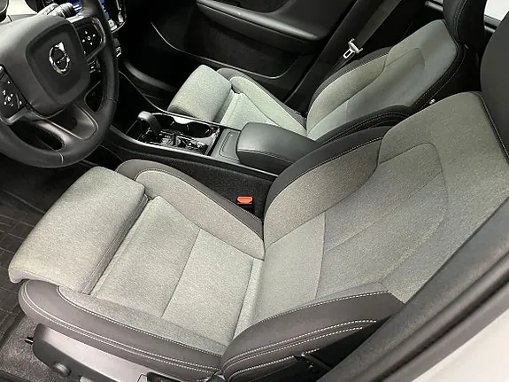 Volvo Xc40 2025 photo 4