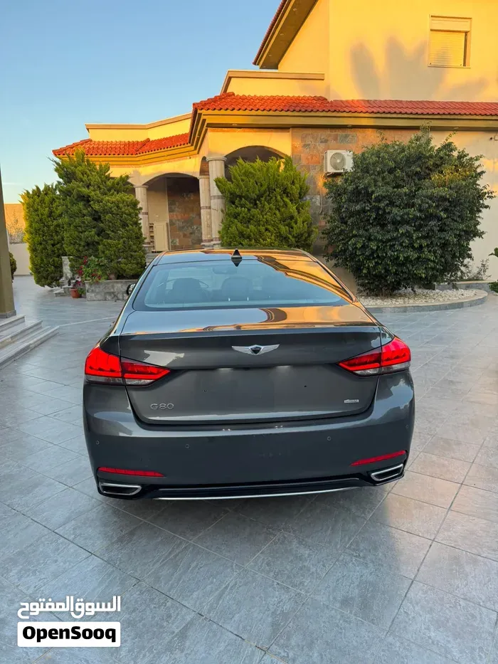 Genesis G80 2018 photo 4