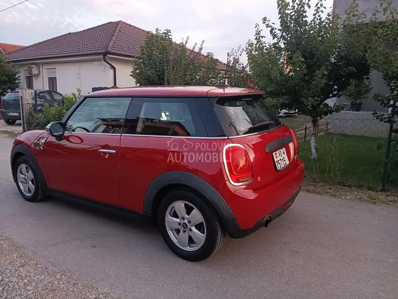 Mini One 2015 photo 4