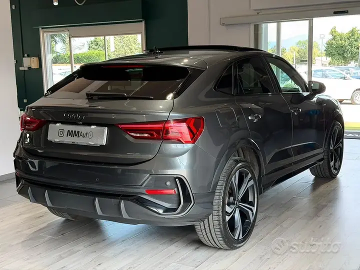 Audi Q3 2023 photo 4