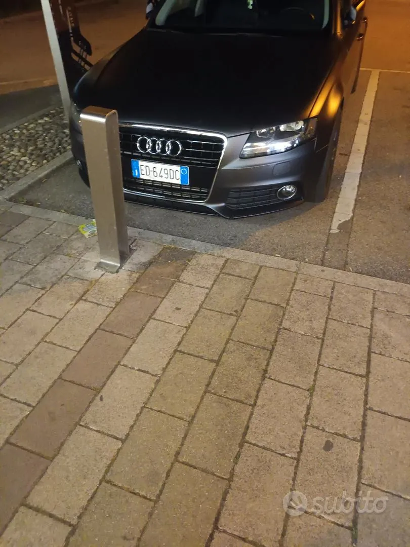 Audi A4 2010 photo 5