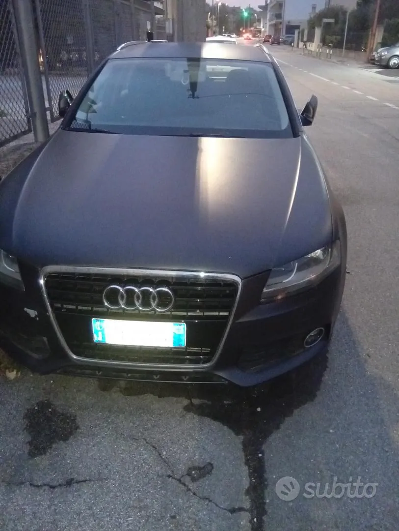 Audi A4 2010 photo 3