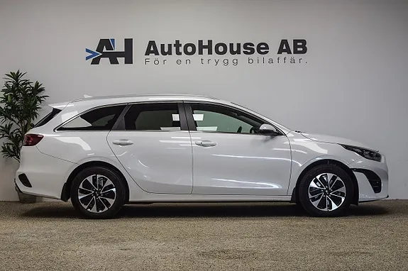 Kia Ceed 2024 photo 3