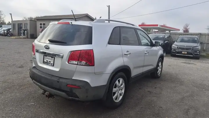 Kia Sorento 2012 photo 5