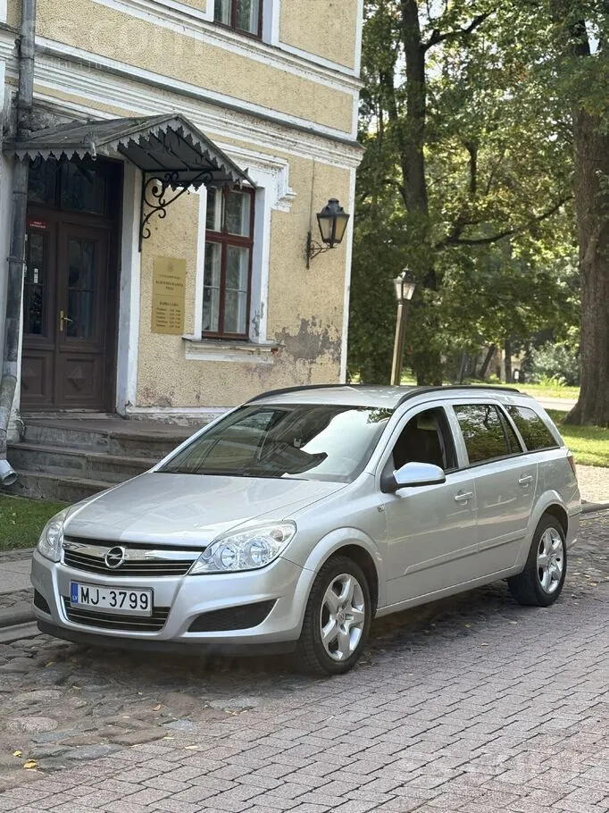 Opel Astra 2007 photo 2