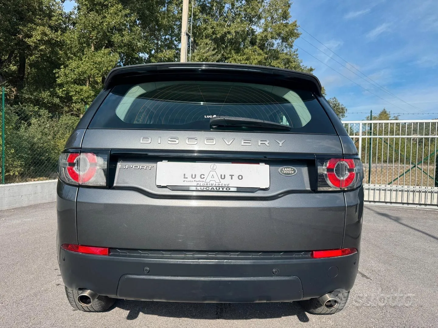 Land Rover Discovery Sport 2017 photo 5