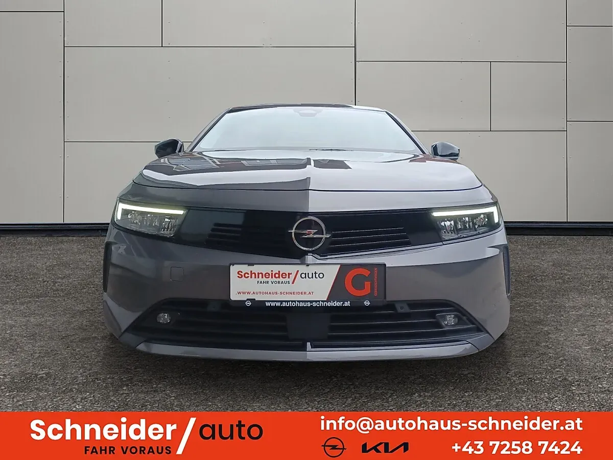 Opel Astra 2023 photo 2