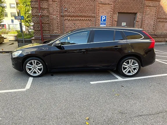 Volvo V60 2012 photo 5