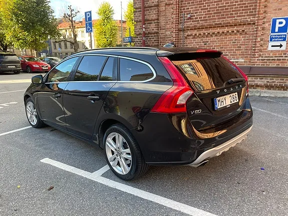 Volvo V60 2012 photo 3