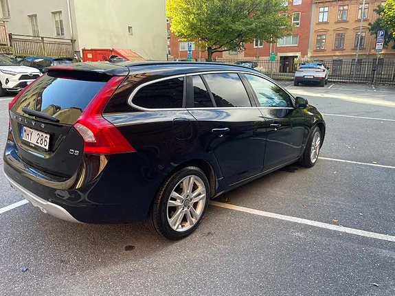 Volvo V60 2012 photo 4