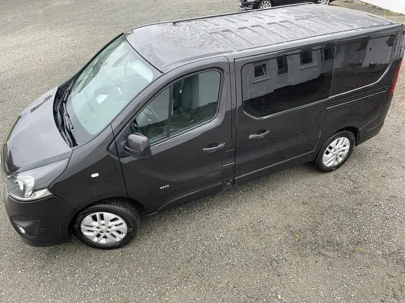 Opel Vivaro 2016 photo 3