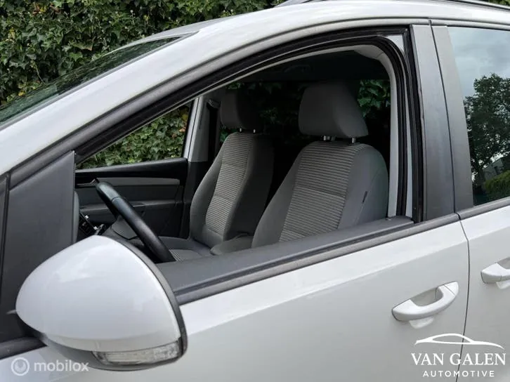 Seat Alhambra 2011 photo 3