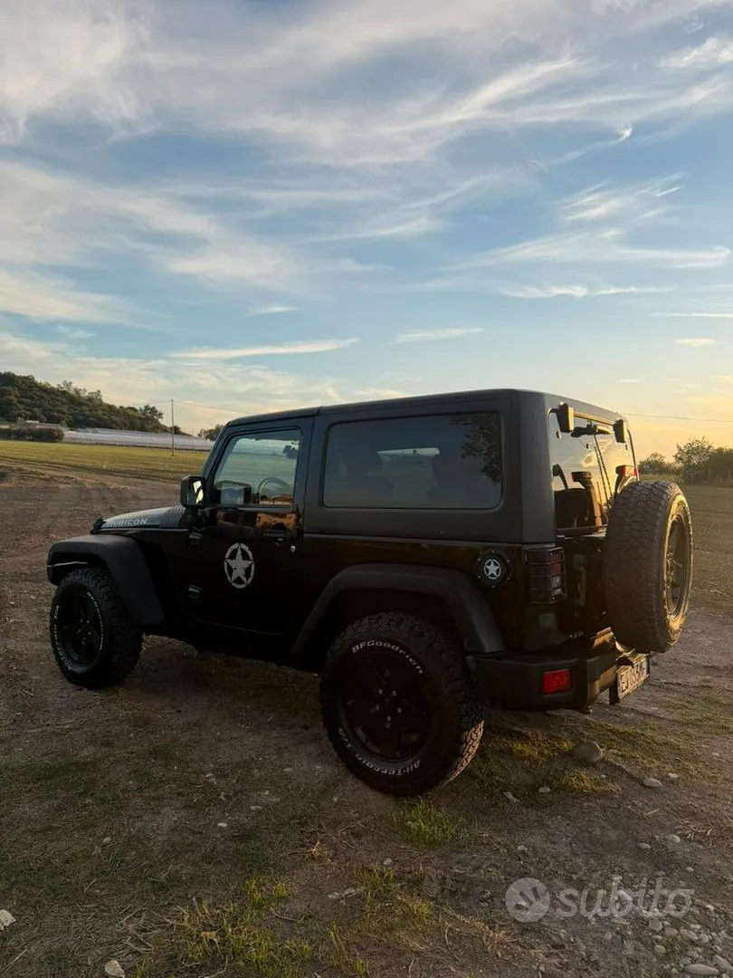 Jeep Wrangler 2011 photo 3