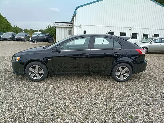 Mitsubishi Lancer 2009 photo 3
