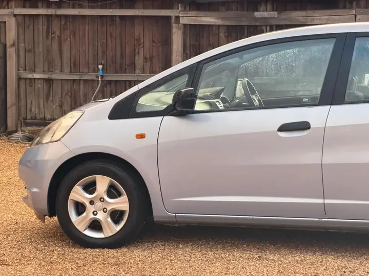 Honda Jazz 2010 photo 5