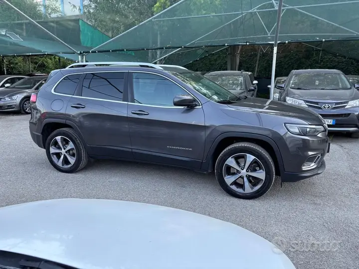 Jeep Cherokee 2019 photo 5
