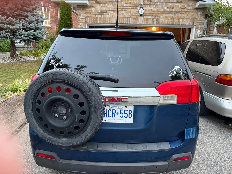 GMC Terrain 2010 photo 2