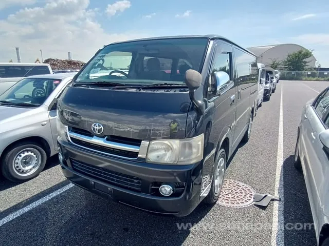 Toyota Hiace 2005 photo 2