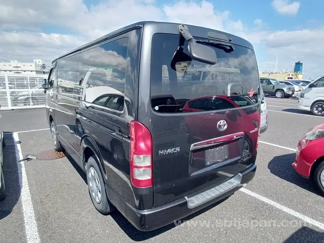 Toyota Hiace 2005 photo 3