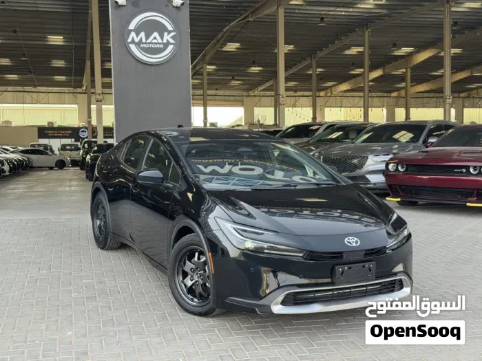 Toyota Prius 2025 photo 2