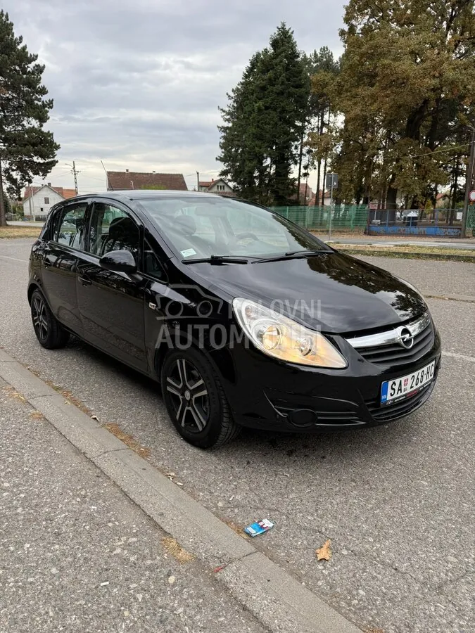 Opel Corsa D 2010 photo 3