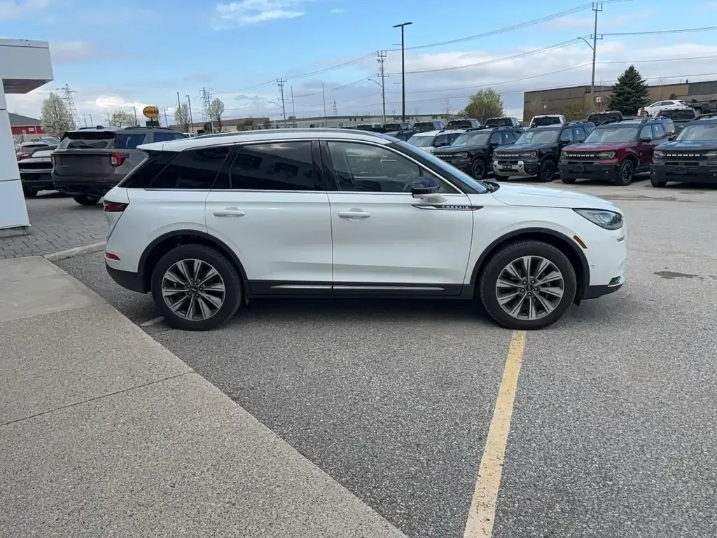 Lincoln Corsair 2022 photo 4