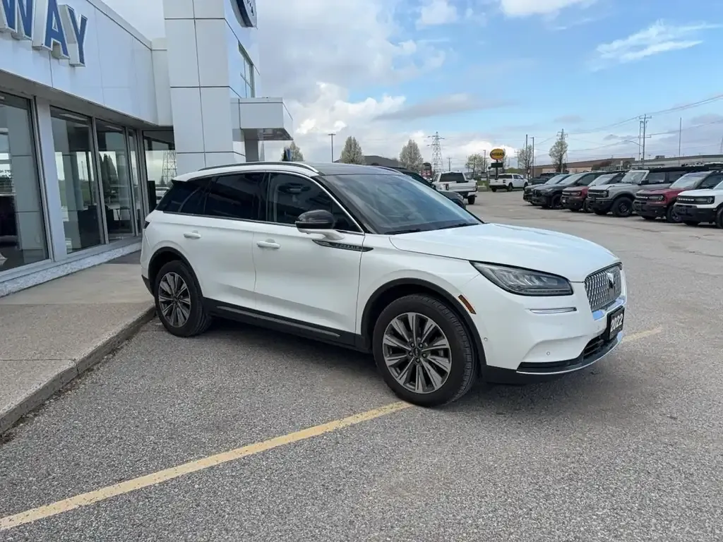 Lincoln Corsair 2022 photo 3