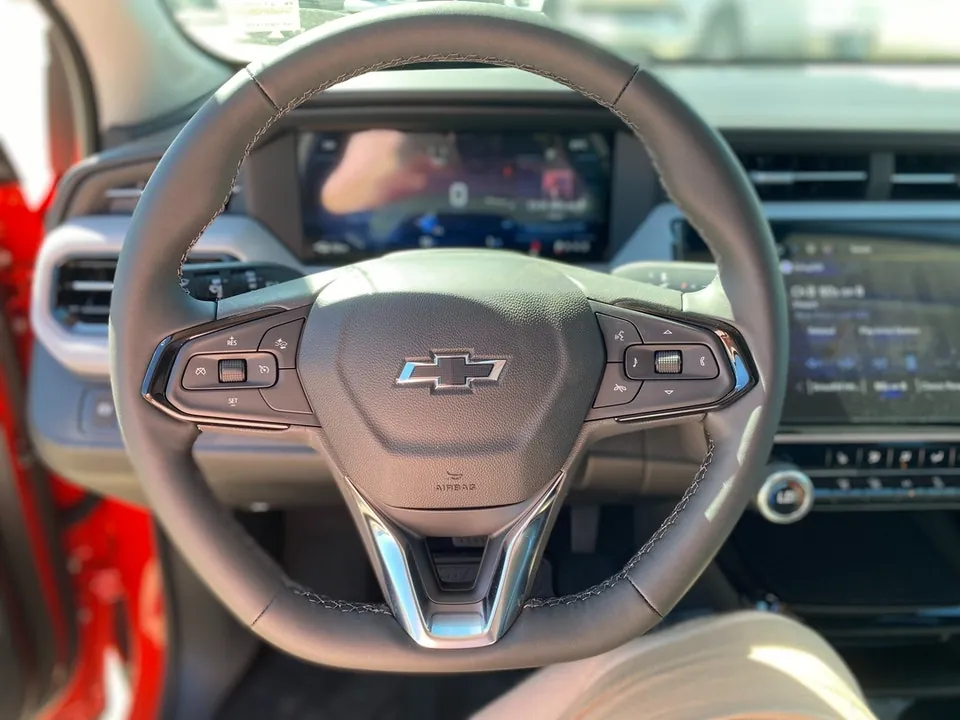 Chevrolet Bolt 2027 photo 4