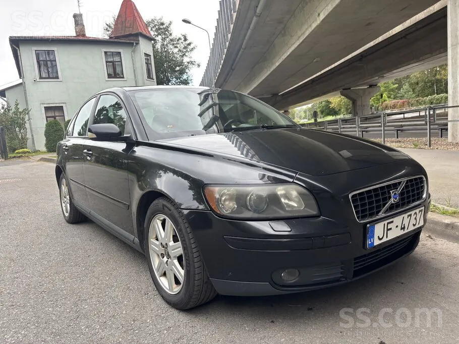 Volvo S40 2004 photo 2