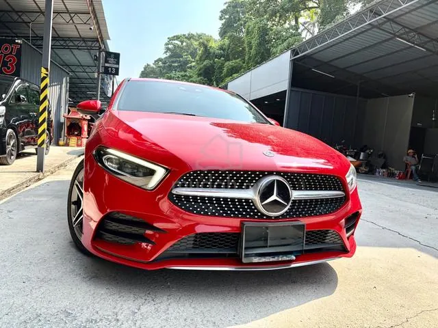 Mercedes-Benz A180