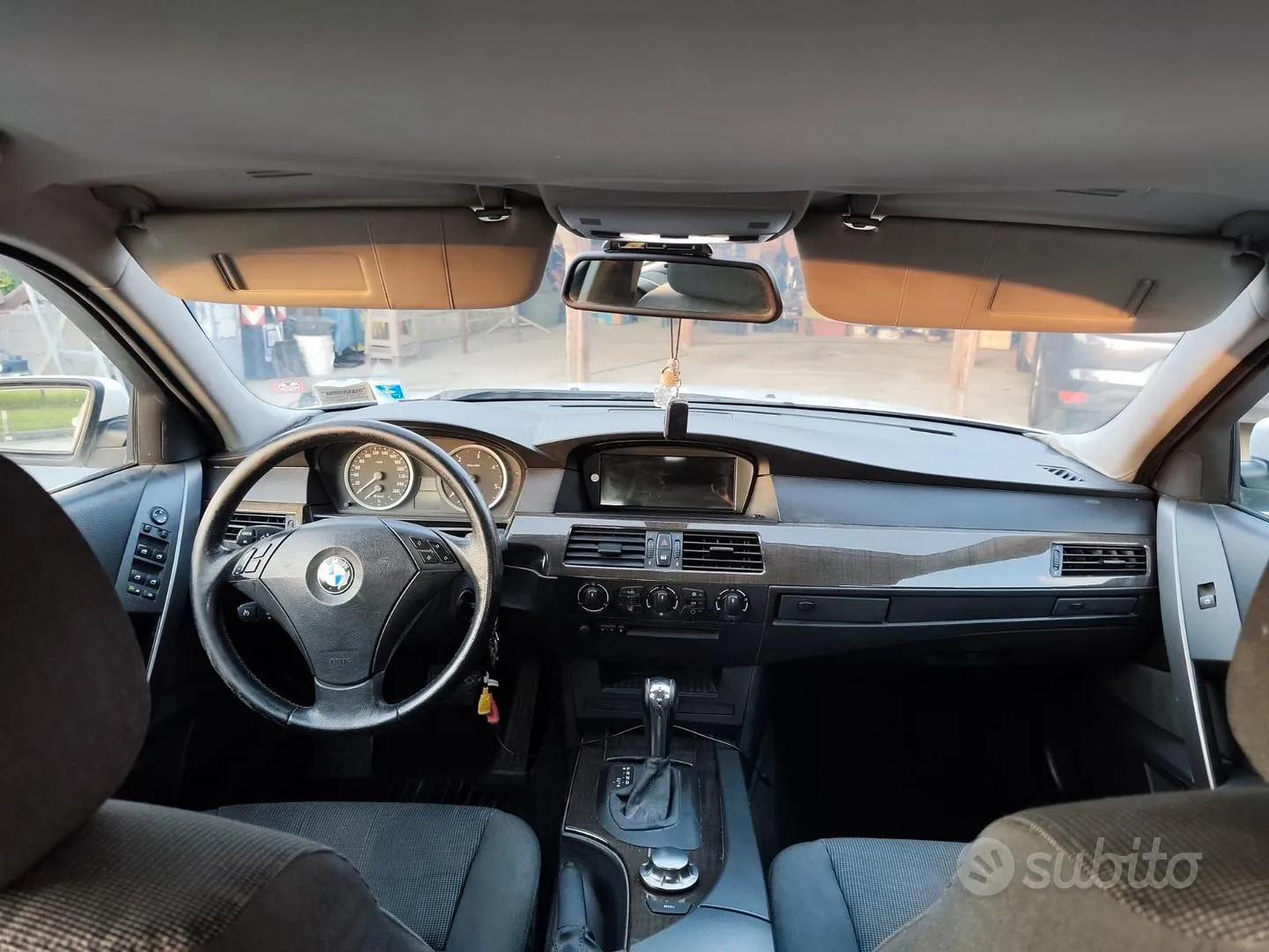 BMW 5 Series 2003 photo 4