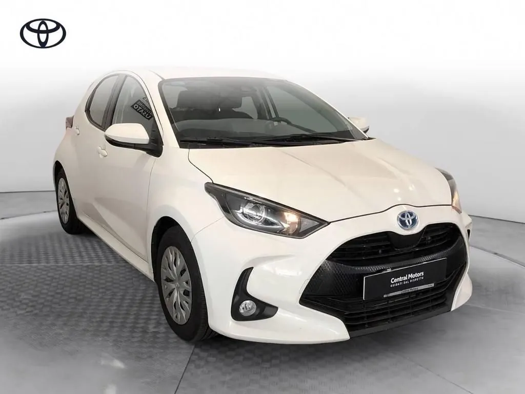 Toyota Yaris 2021 photo 3