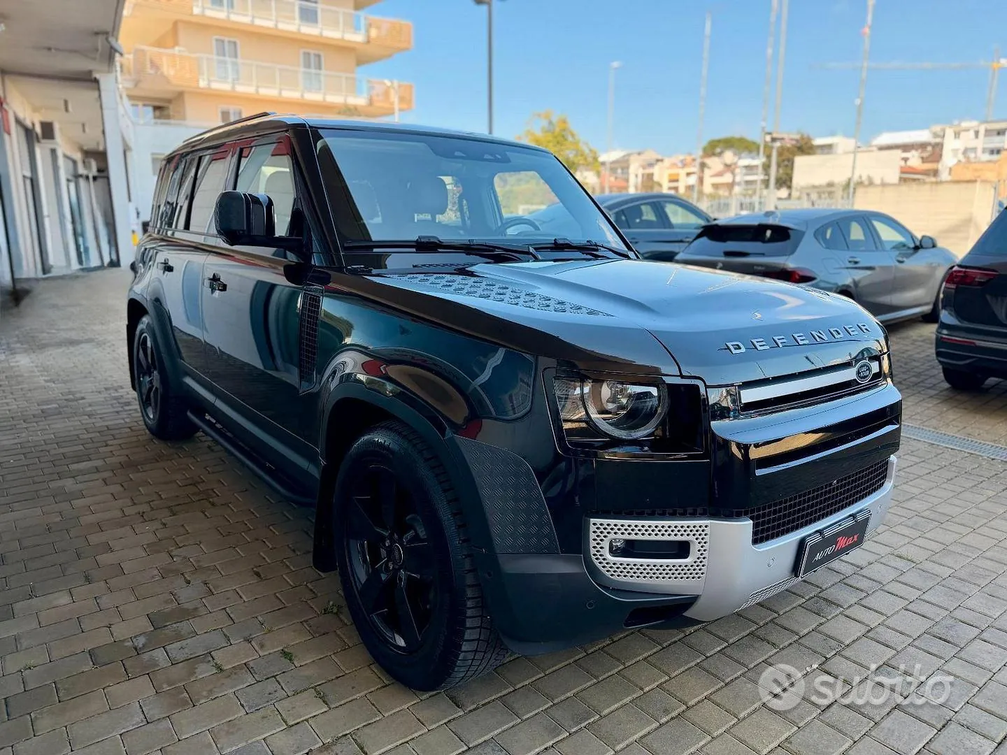Land Rover Defender 2022 photo 5