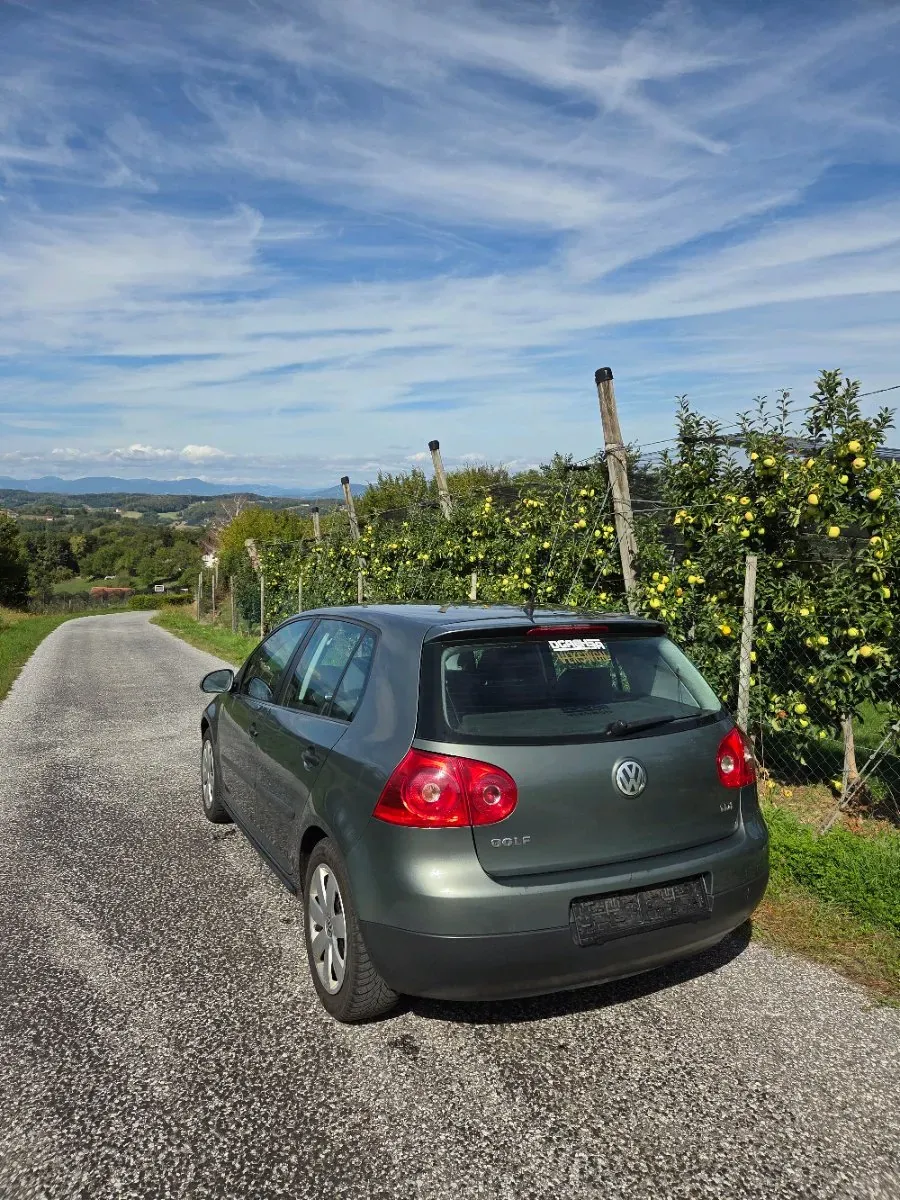Volkswagen Golf 2005 photo 3