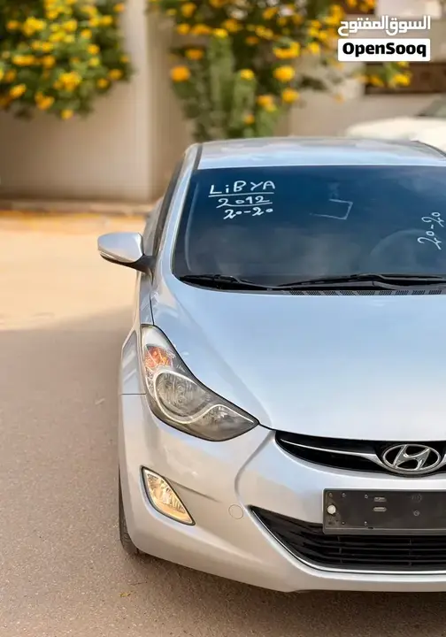 Hyundai Elantra 2012 photo 4