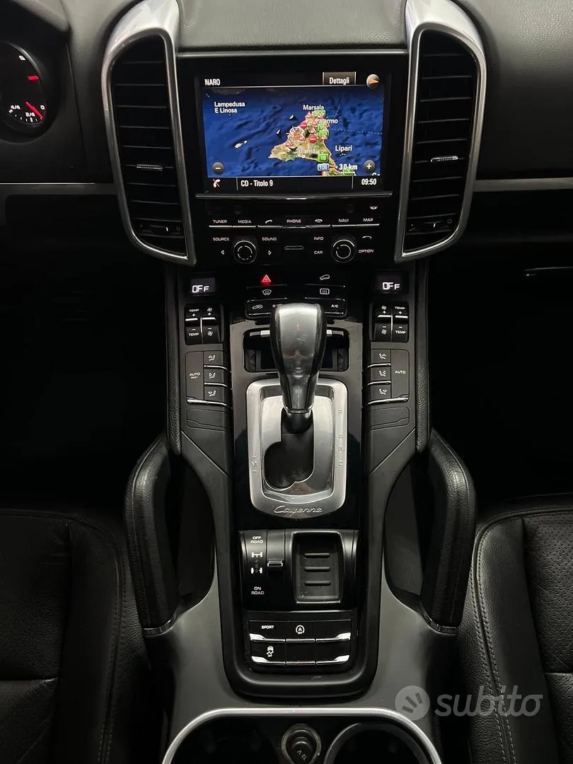 Porsche Cayenne 2015 photo 2