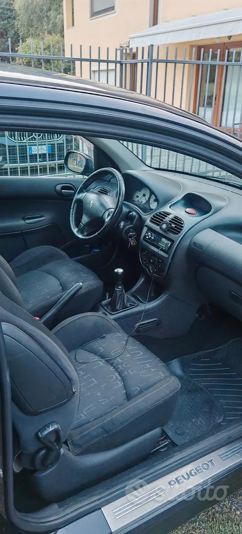 Peugeot 206 2025 photo 5