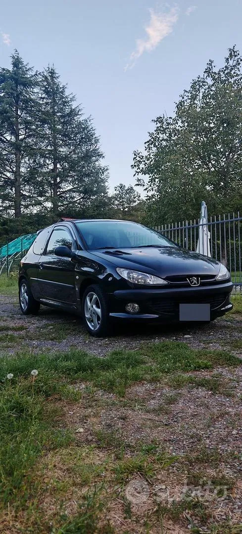 Peugeot 206 2025 photo 4