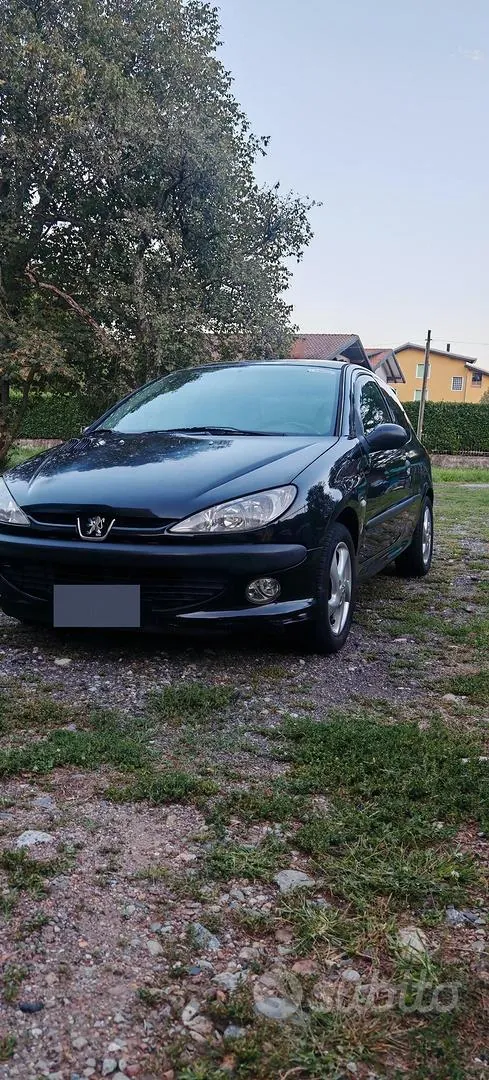 Peugeot 206 2025 photo 3