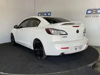 Mazda Axela 2011 photo 5
