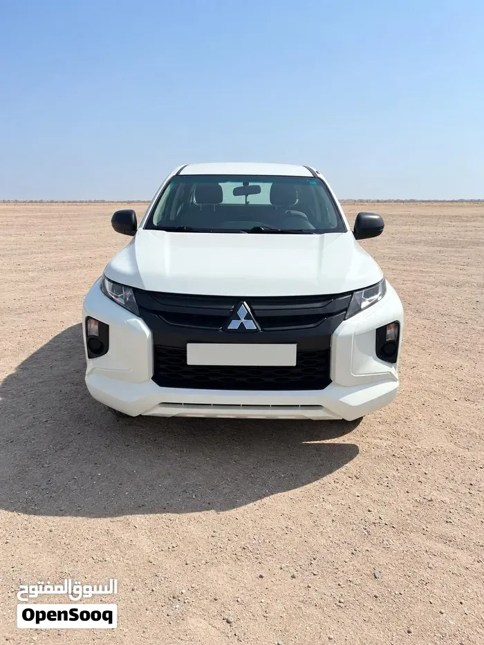 Mitsubishi L200 2022 photo 2
