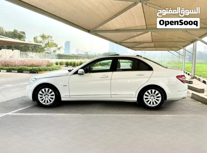 Mercedes-Benz C-Class 2010 photo 4