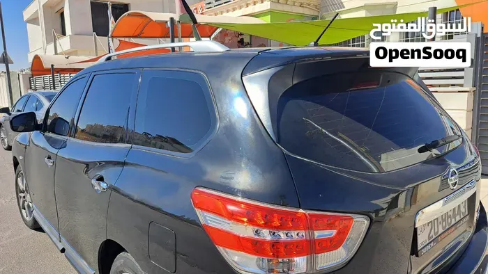 Nissan Pathfinder 2015 photo 2